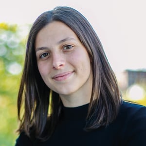 Photo of Hannah Olsen